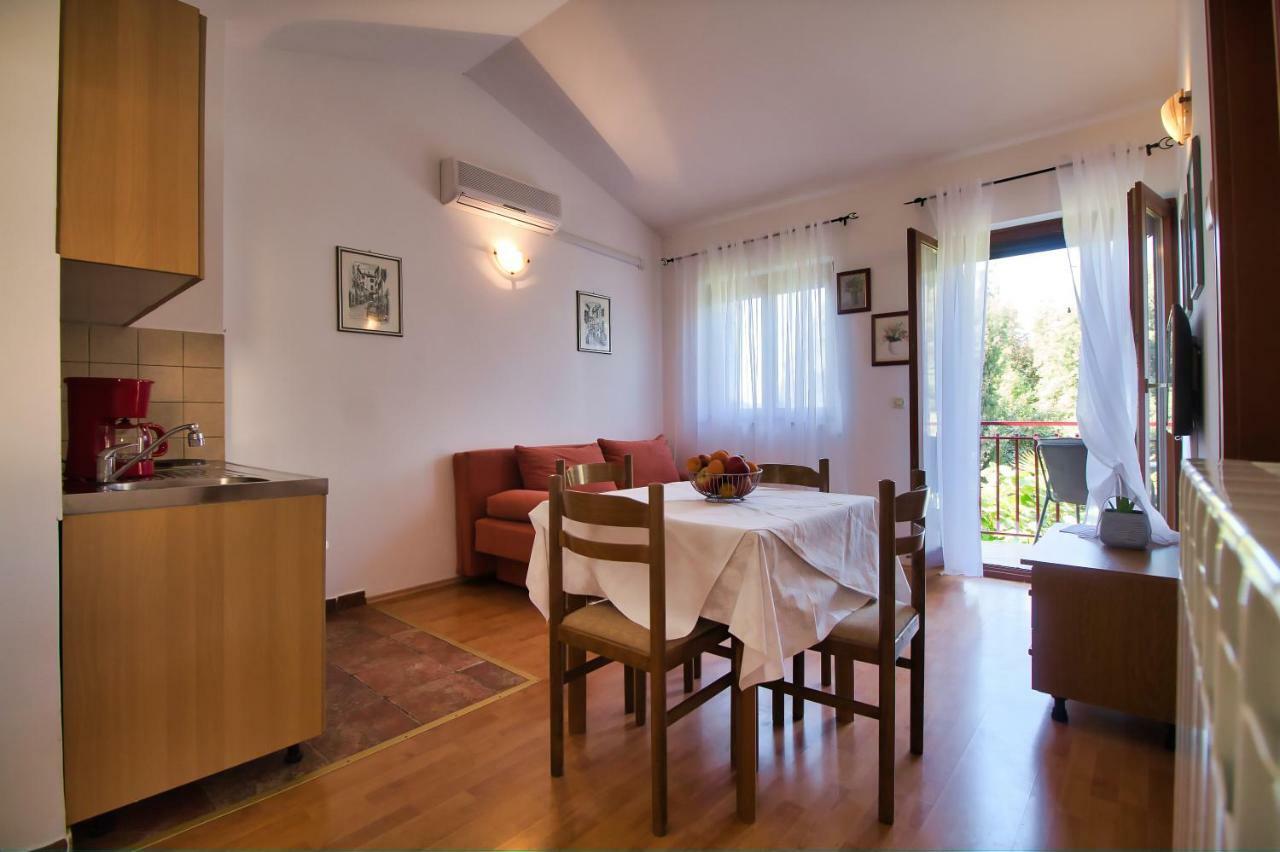 Silva Apartment *