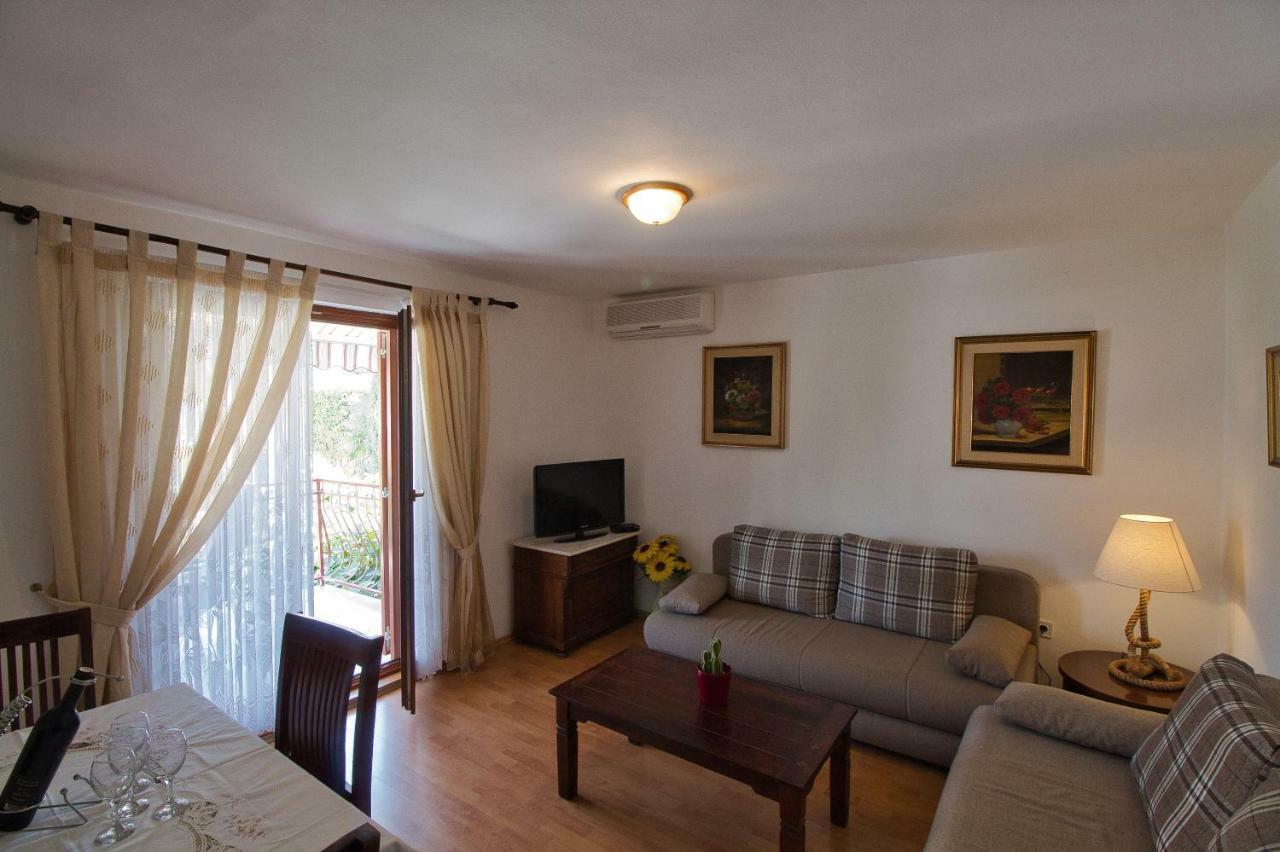 Silva Apartment *